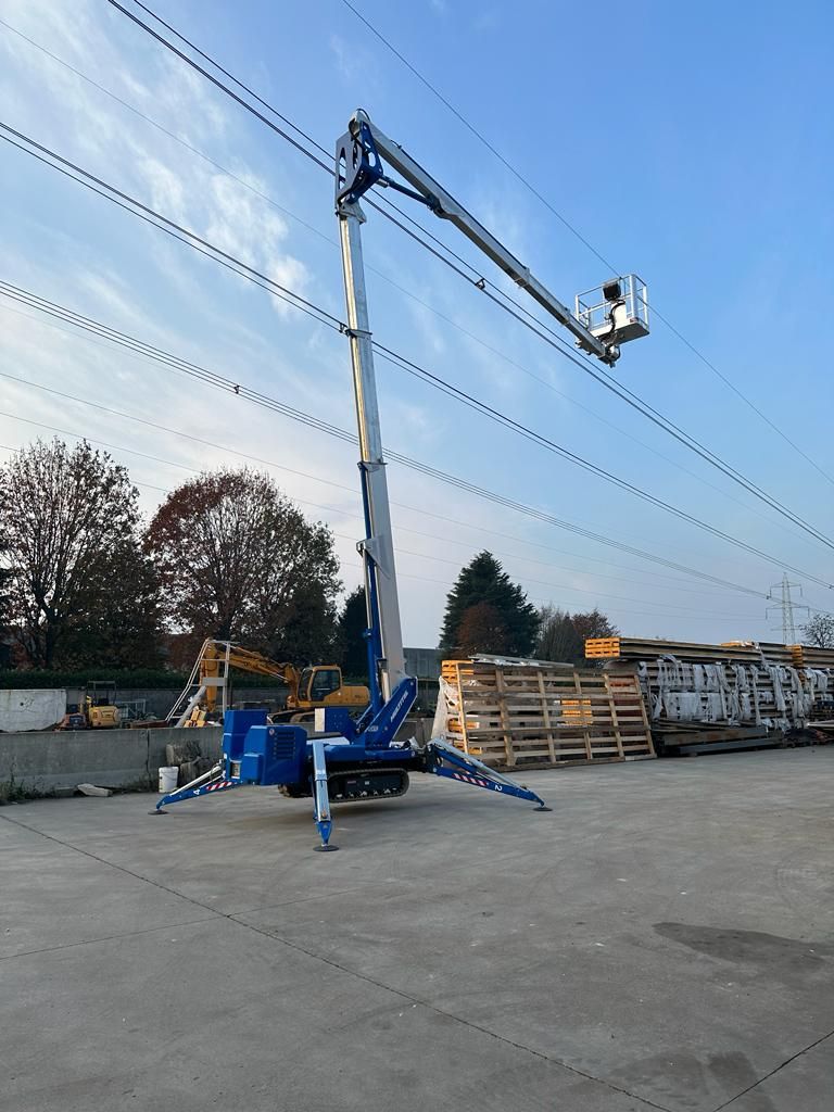 piattaforma cingolata 25M